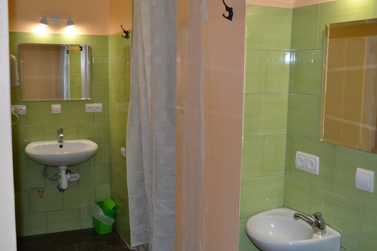 קייב Hostel Ok Hotel מראה חיצוני תמונה